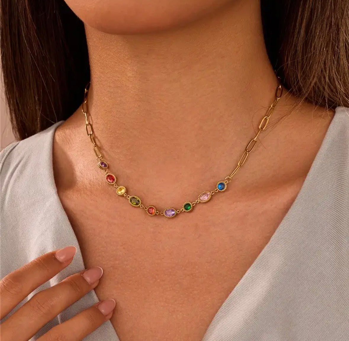 Belle Gemstome Vintage Necklace