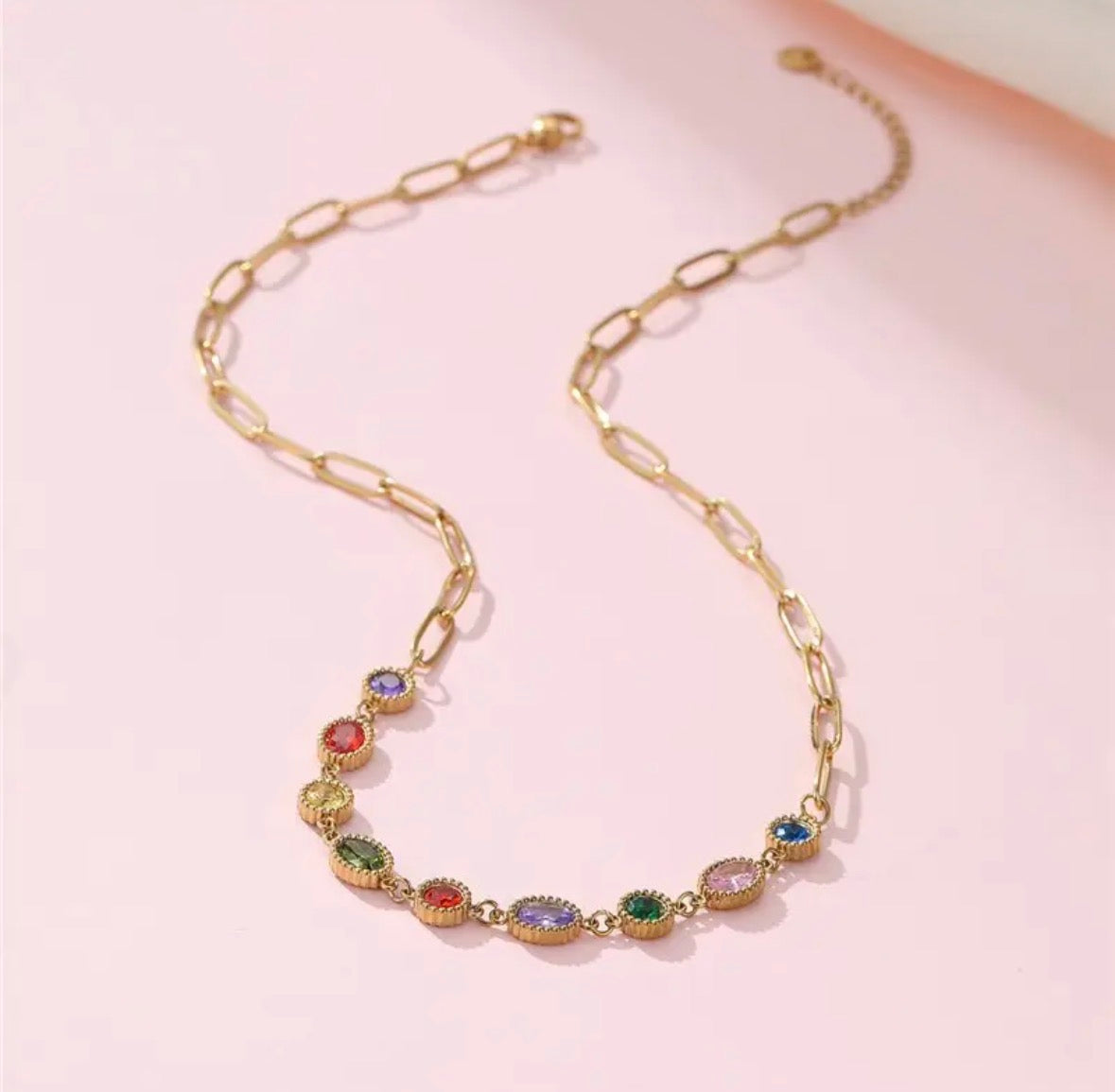 Belle Gemstome Vintage Necklace