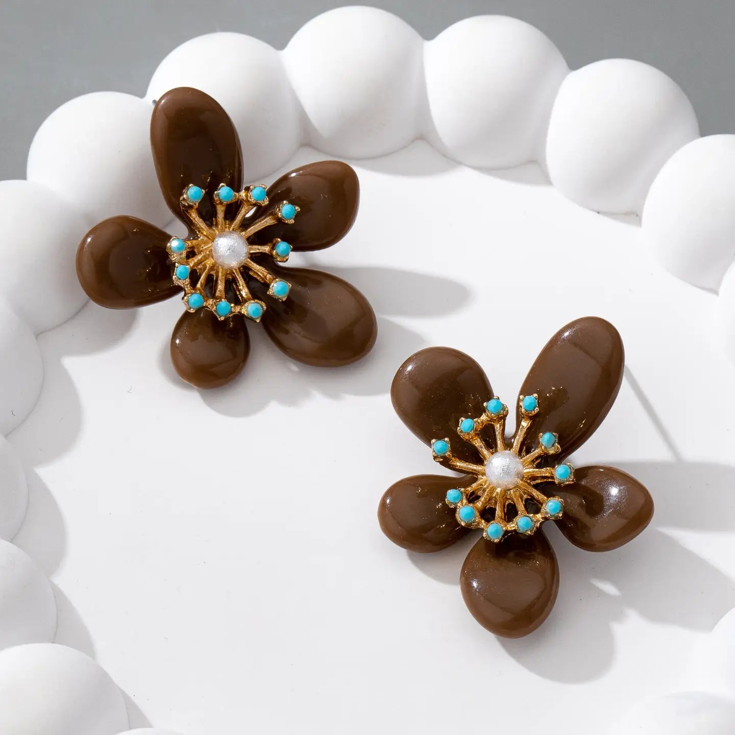 Kanani Vintage Resin Floral Studs