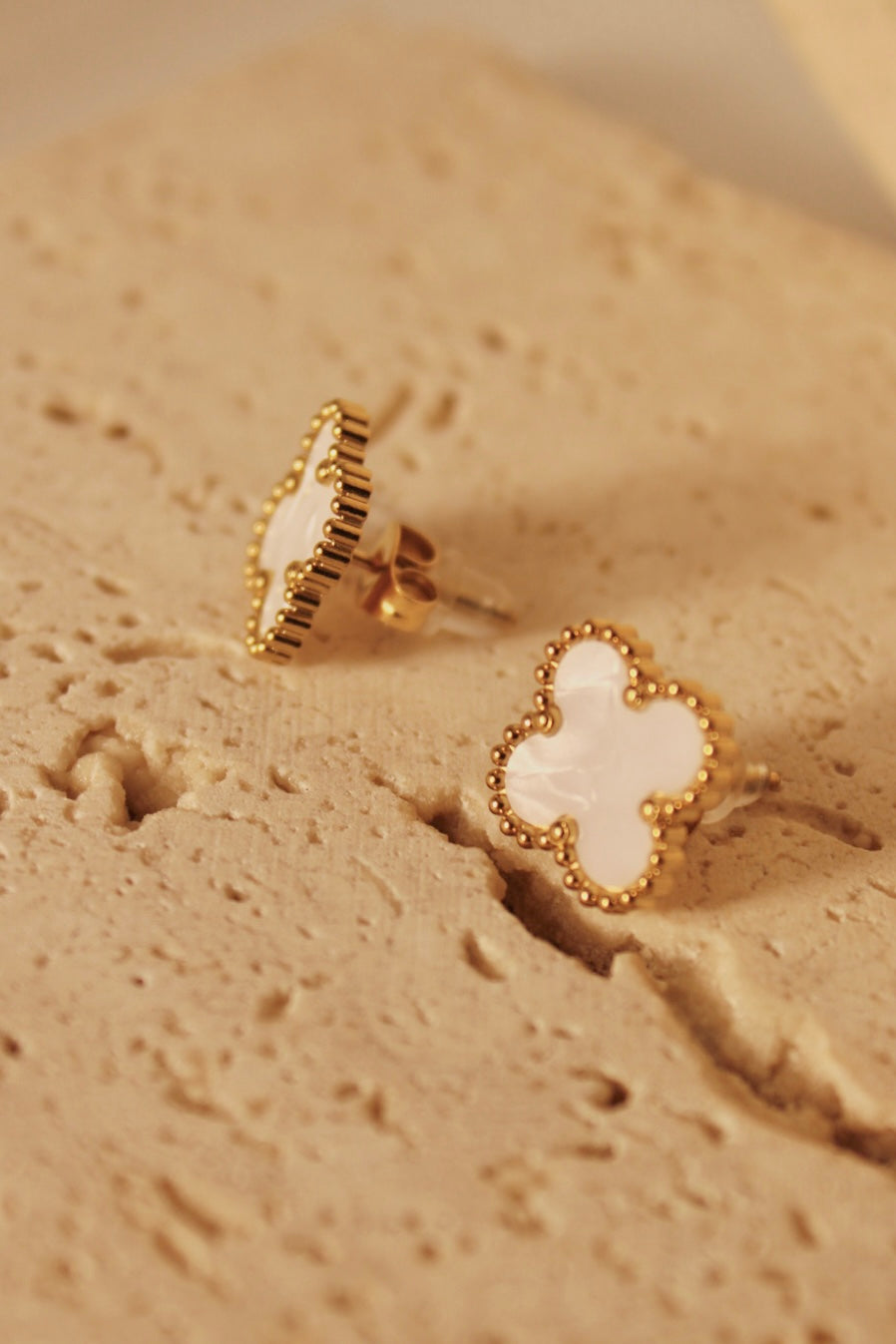 Lexus Vintage Clover Stud Earrings