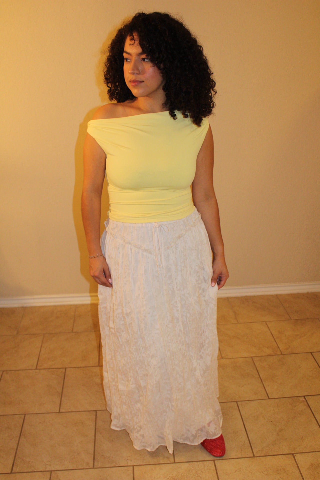 Celia Contour Versatile Top