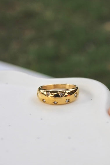 Estrellita Dainty Diamond Ring