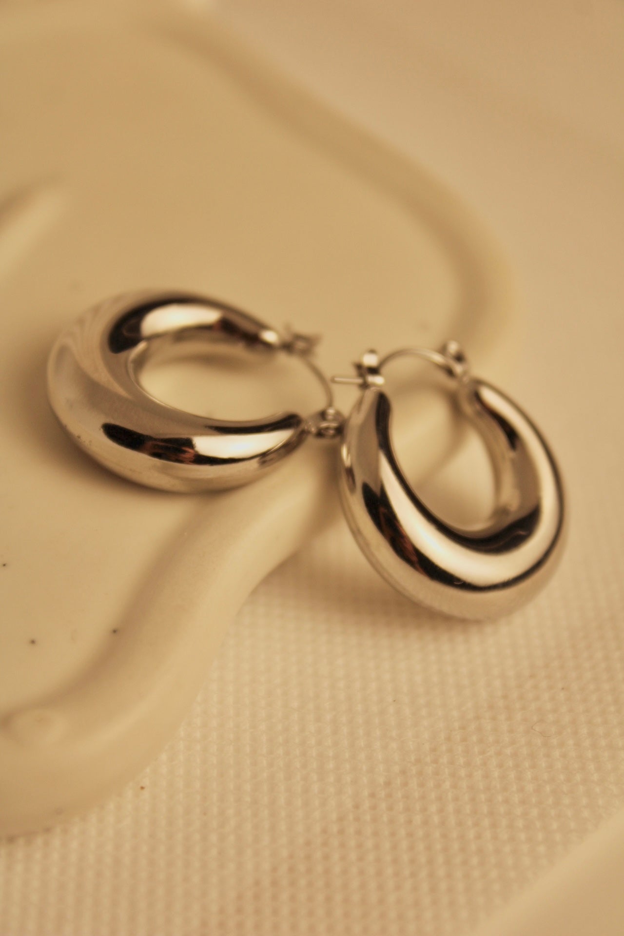 Arianna Puff Hoops