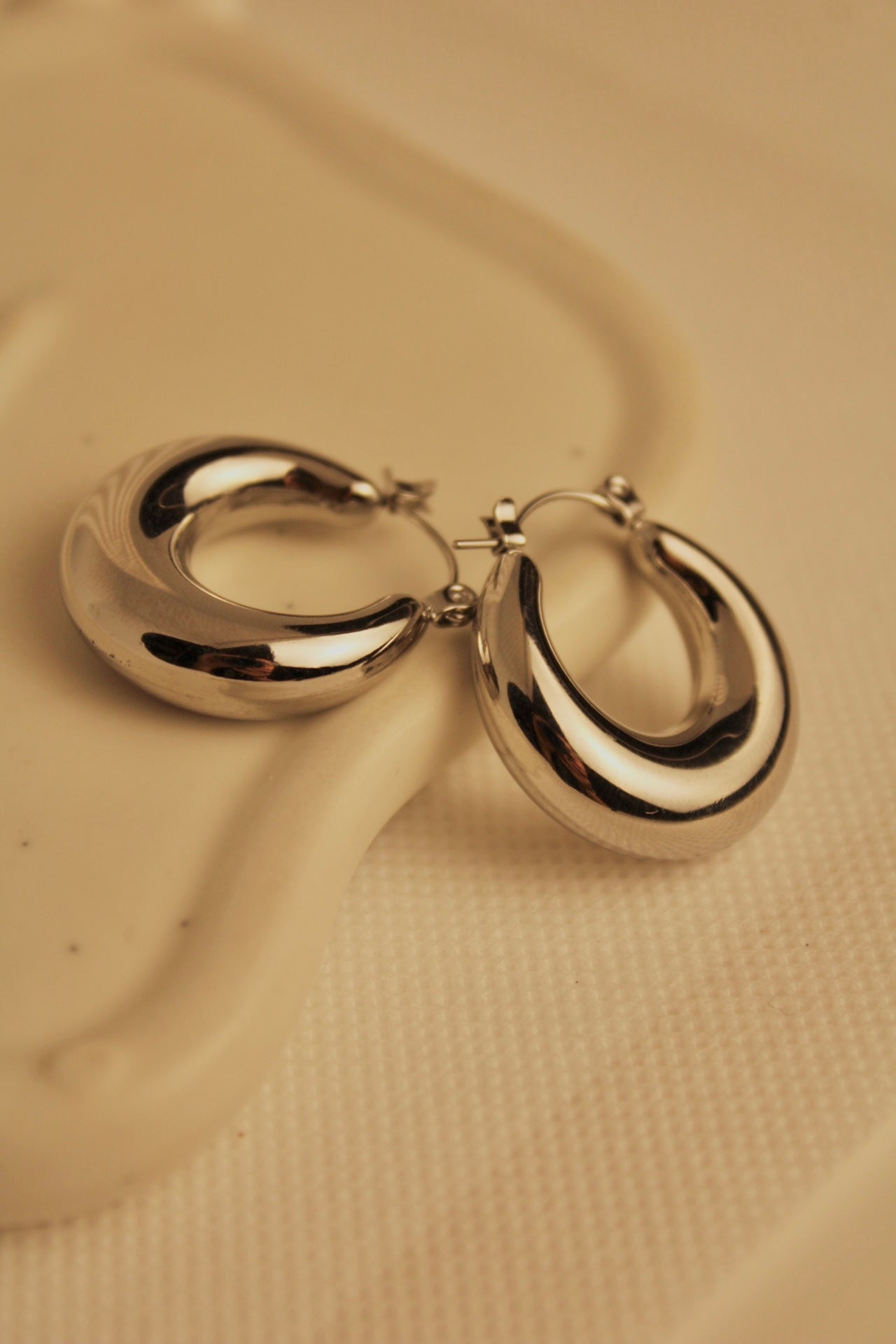 Arianna Puff Hoops